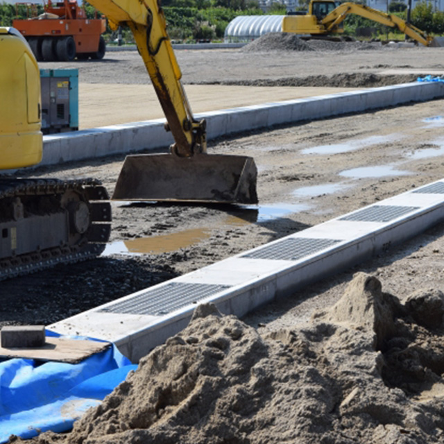 美濃戸高原別荘地の環境維持のため実施された大規模な木々の伐採と倒木除去作業